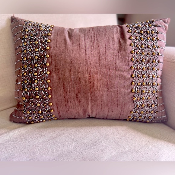 Montreal lumbar throw pillow - Picture 1 of 3